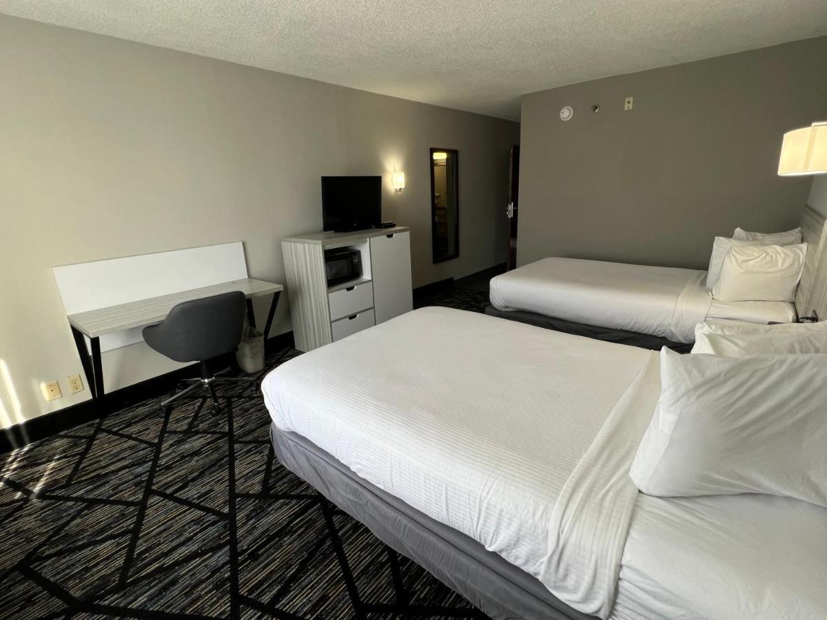 Baymont By Wyndham Peoria Hotel Exterior foto